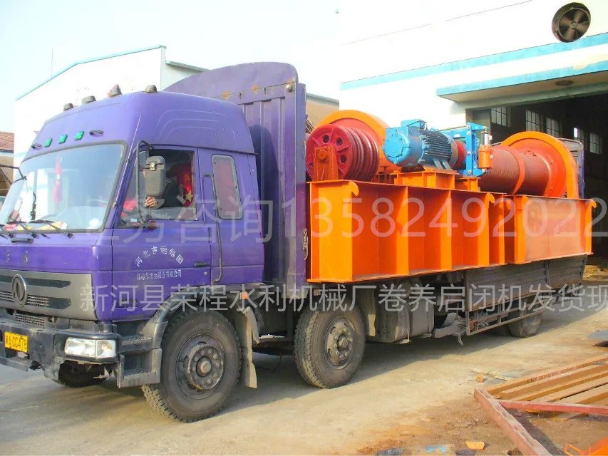 ��P���]�C(j��)